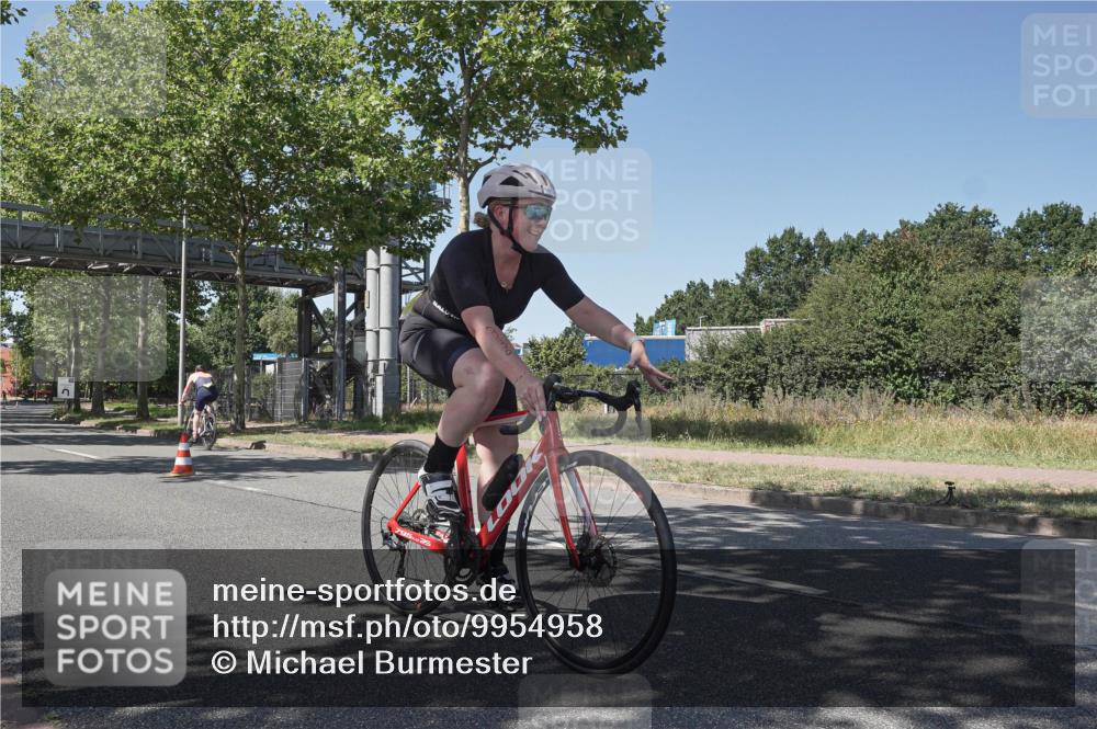 09.08.2026 - GEWOBA Citytriathlon Bremen Michael Burmester http://msf.ph/oto/9954958 09.08.2026 14:38:13 Radfahren 190, 193, 221, 266, 277, 280, 289, 293, 297, 306, 314, 319, 324, 330, 335, 344, 402, 434, 454, 521, 522 meine-sportfotos.de