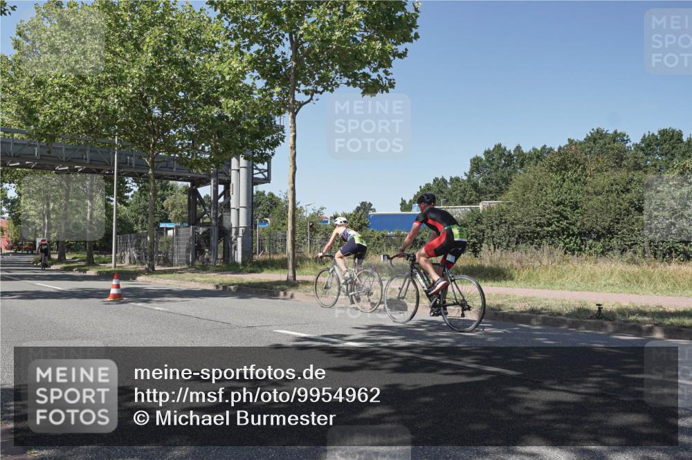 09.08.2026 - GEWOBA Citytriathlon Bremen Michael Burmester http://msf.ph/oto/9954962 09.08.2026 14:38:15 Radfahren 173, 190, 221, 266, 277, 289, 293, 297, 306, 314, 319, 324, 330, 344, 402, 454, 521, 522 meine-sportfotos.de