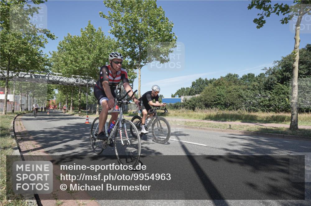 09.08.2026 - GEWOBA Citytriathlon Bremen Michael Burmester http://msf.ph/oto/9954963 09.08.2026 12:13:01 Radfahren 556, 616, 636, 658, 686, 747, 843, 852, 878 meine-sportfotos.de
