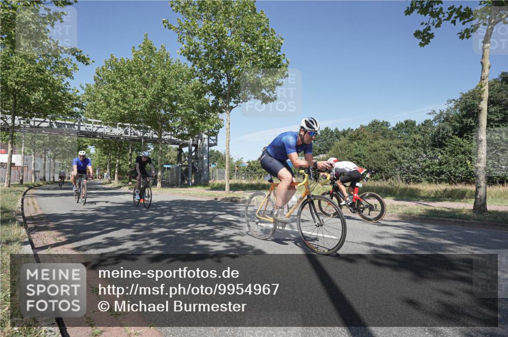 09.08.2026 - GEWOBA Citytriathlon Bremen Michael Burmester http://msf.ph/oto/9954967 09.08.2026 12:13:07 Radfahren 575, 616, 636, 658, 747, 843, 852 meine-sportfotos.de