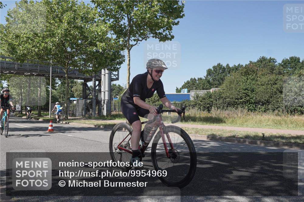 09.08.2026 - GEWOBA Citytriathlon Bremen Michael Burmester http://msf.ph/oto/9954969 09.08.2026 14:38:23 Radfahren 173, 190, 249, 277, 289, 297, 314, 324, 330, 352, 402, 417, 431 meine-sportfotos.de