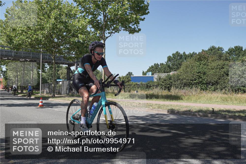 09.08.2026 - GEWOBA Citytriathlon Bremen Michael Burmester http://msf.ph/oto/9954971 09.08.2026 14:38:23 Radfahren 173, 190, 249, 277, 289, 297, 314, 324, 330, 352, 402, 417, 431 meine-sportfotos.de