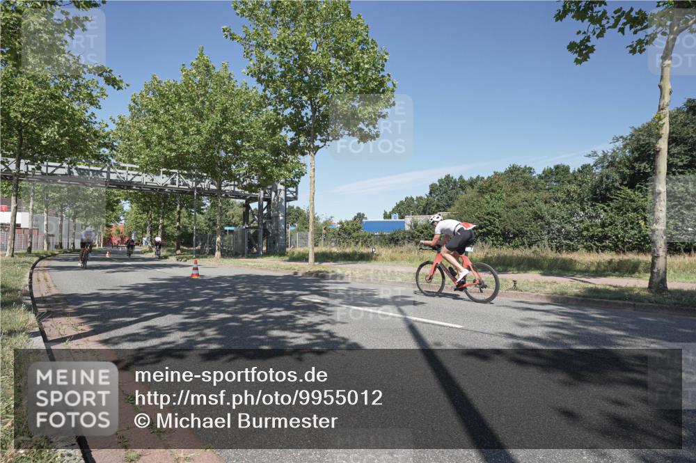 09.08.2026 - GEWOBA Citytriathlon Bremen Michael Burmester http://msf.ph/oto/9955012 09.08.2026 12:13:46 Radfahren 547, 592, 645, 684, 685 meine-sportfotos.de