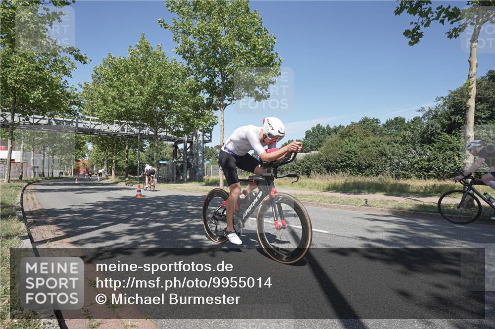 09.08.2026 - GEWOBA Citytriathlon Bremen Michael Burmester http://msf.ph/oto/9955014 09.08.2026 12:13:47 Radfahren 547, 645, 684, 685 meine-sportfotos.de