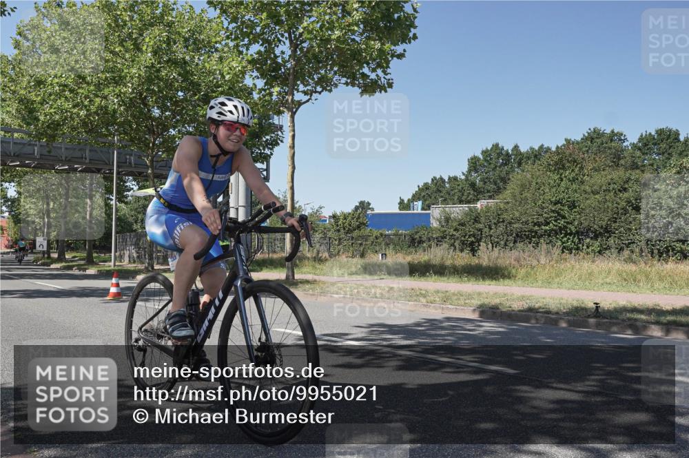 09.08.2026 - GEWOBA Citytriathlon Bremen Michael Burmester http://msf.ph/oto/9955021 09.08.2026 14:39:13 Radfahren 196, 326, 384, 438 meine-sportfotos.de