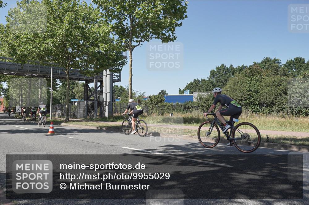 09.08.2026 - GEWOBA Citytriathlon Bremen Michael Burmester http://msf.ph/oto/9955029 09.08.2026 14:39:18 Radfahren 61, 106, 196, 384 meine-sportfotos.de