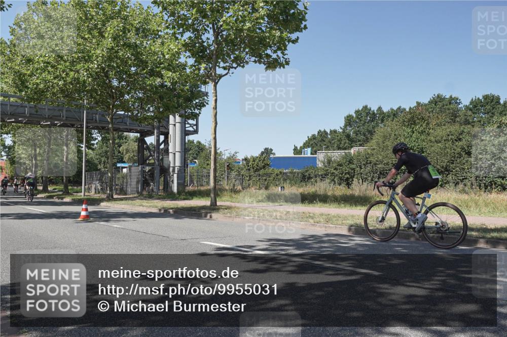 09.08.2026 - GEWOBA Citytriathlon Bremen Michael Burmester http://msf.ph/oto/9955031 09.08.2026 14:39:21 Radfahren 61, 106, 196, 384 meine-sportfotos.de