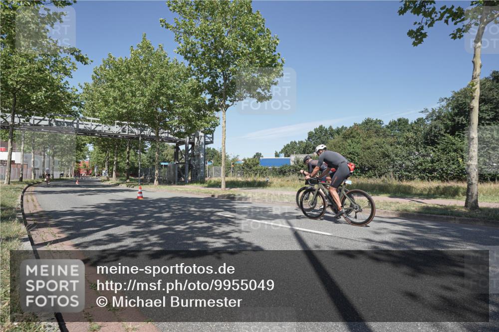 09.08.2026 - GEWOBA Citytriathlon Bremen Michael Burmester http://msf.ph/oto/9955049 09.08.2026 12:14:29 Radfahren 561, 574, 582, 647, 680 meine-sportfotos.de