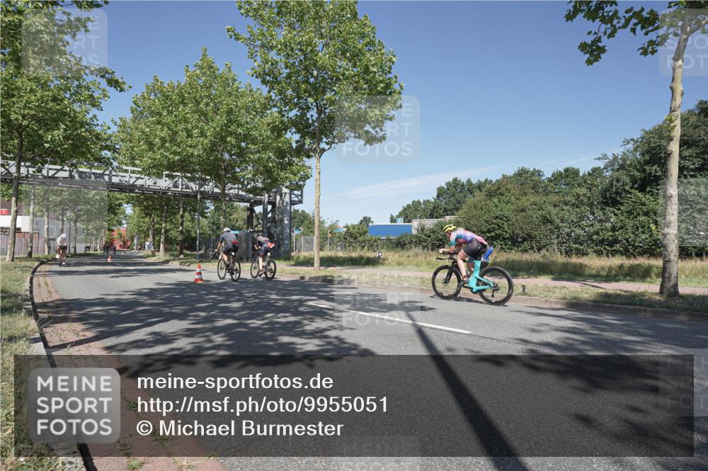 09.08.2026 - GEWOBA Citytriathlon Bremen Michael Burmester http://msf.ph/oto/9955051 09.08.2026 12:14:30 Radfahren 561, 574, 582, 647, 680 meine-sportfotos.de