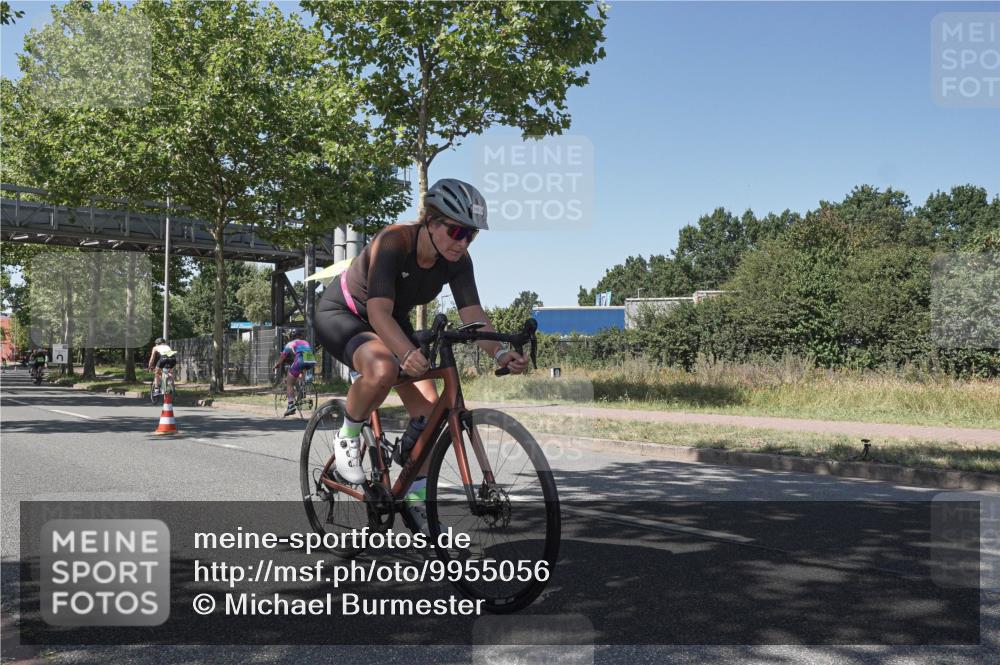 09.08.2026 - GEWOBA Citytriathlon Bremen Michael Burmester http://msf.ph/oto/9955056 09.08.2026 14:39:41 Radfahren 239, 340 meine-sportfotos.de