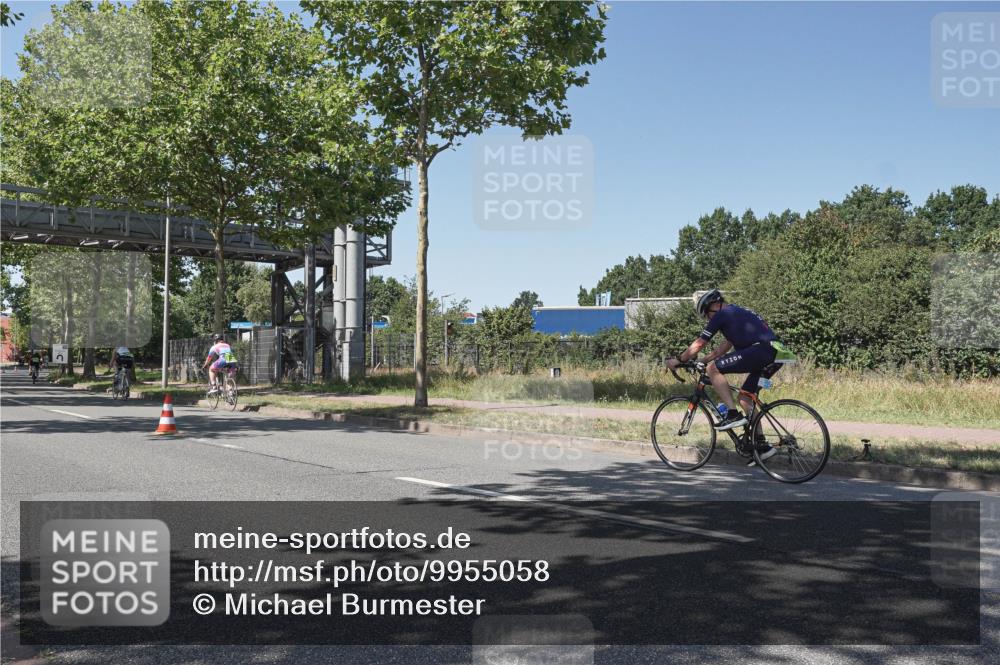 09.08.2026 - GEWOBA Citytriathlon Bremen Michael Burmester http://msf.ph/oto/9955058 09.08.2026 14:39:41 Radfahren 239, 340 meine-sportfotos.de