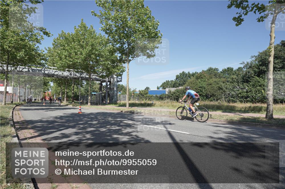09.08.2026 - GEWOBA Citytriathlon Bremen Michael Burmester http://msf.ph/oto/9955059 09.08.2026 12:14:34 Radfahren 561, 574, 582, 647, 680, 733 meine-sportfotos.de