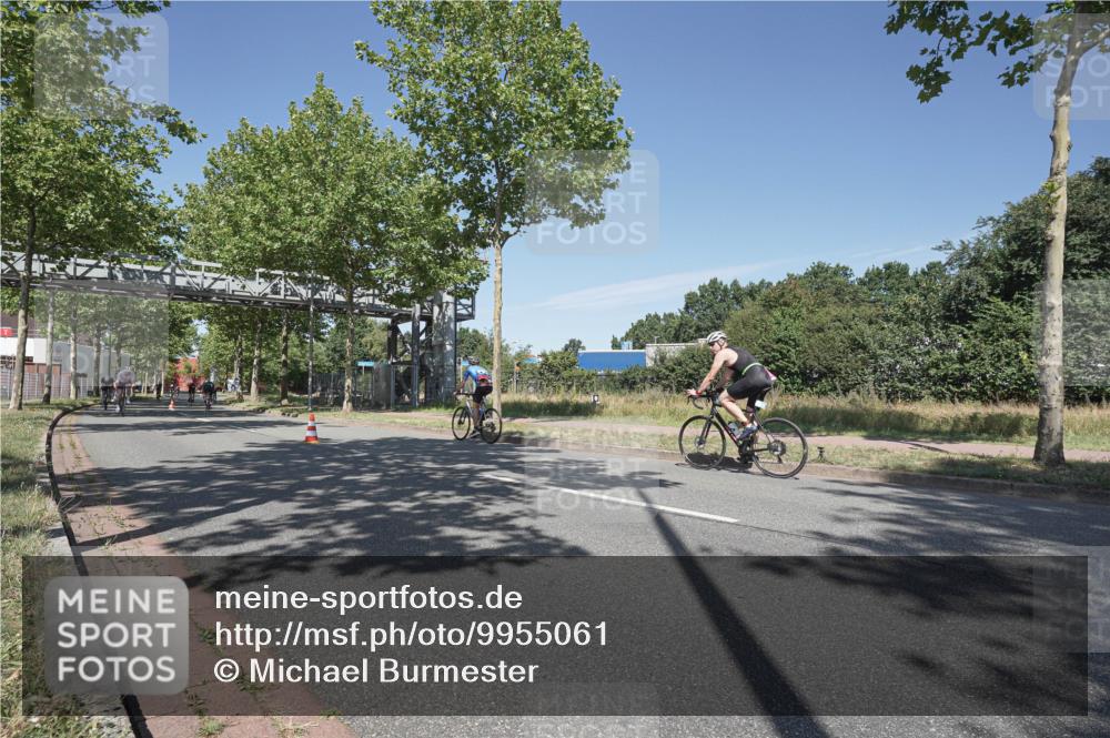 09.08.2026 - GEWOBA Citytriathlon Bremen Michael Burmester http://msf.ph/oto/9955061 09.08.2026 12:14:35 Radfahren 561, 574, 582, 647, 680, 733 meine-sportfotos.de
