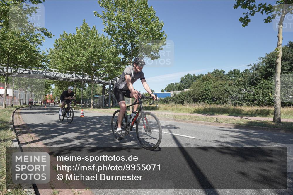 09.08.2026 - GEWOBA Citytriathlon Bremen Michael Burmester http://msf.ph/oto/9955071 09.08.2026 12:14:42 Radfahren 561, 574, 582, 679, 680, 721, 733, 746, 750 meine-sportfotos.de