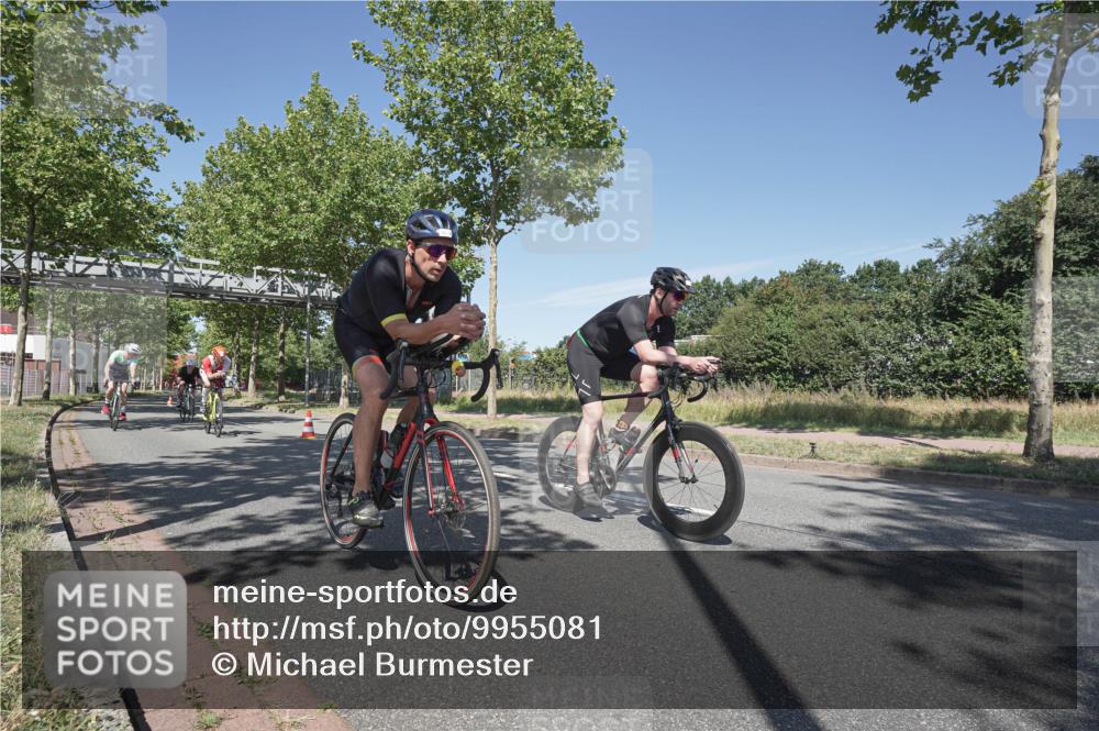 09.08.2026 - GEWOBA Citytriathlon Bremen Michael Burmester http://msf.ph/oto/9955081 09.08.2026 12:14:50 Radfahren 590, 679, 717, 721, 733, 746, 750, 1004 meine-sportfotos.de