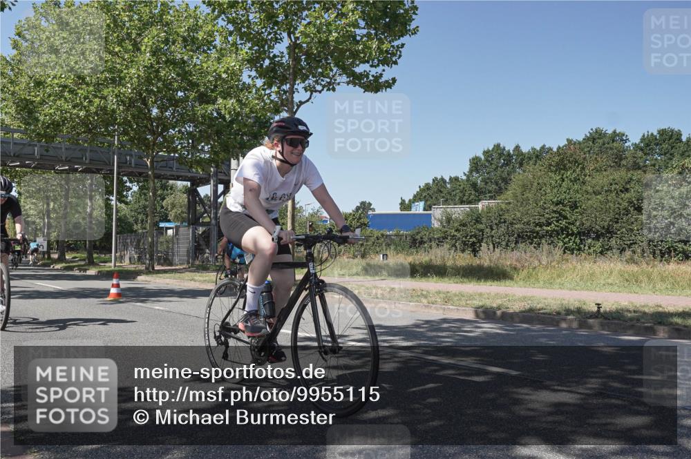 09.08.2026 - GEWOBA Citytriathlon Bremen Michael Burmester http://msf.ph/oto/9955115 09.08.2026 14:40:22 Radfahren 88, 101, 204, 224, 238, 244, 338, 388, 412, 440, 449, 456, 482 meine-sportfotos.de