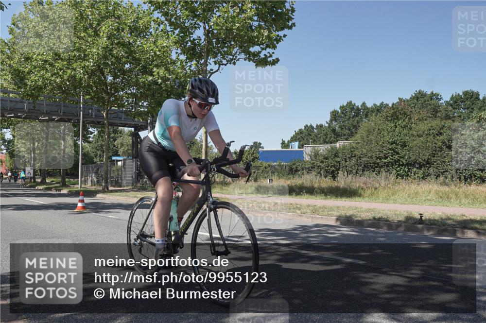 09.08.2026 - GEWOBA Citytriathlon Bremen Michael Burmester http://msf.ph/oto/9955123 09.08.2026 14:40:25 Radfahren 88, 101, 197, 204, 224, 238, 244, 338, 358, 388, 412, 440, 449, 456, 482, 508 meine-sportfotos.de