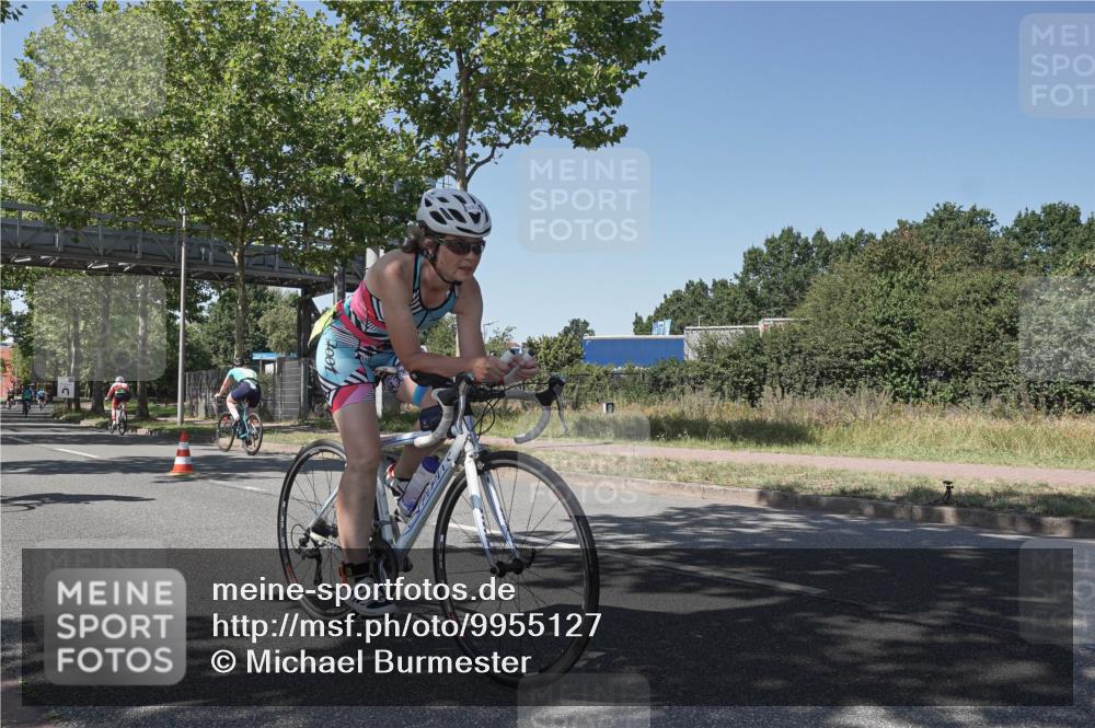 09.08.2026 - GEWOBA Citytriathlon Bremen Michael Burmester http://msf.ph/oto/9955127 09.08.2026 14:40:27 Radfahren 88, 101, 197, 204, 224, 238, 244, 338, 358, 388, 449, 456, 482, 508 meine-sportfotos.de