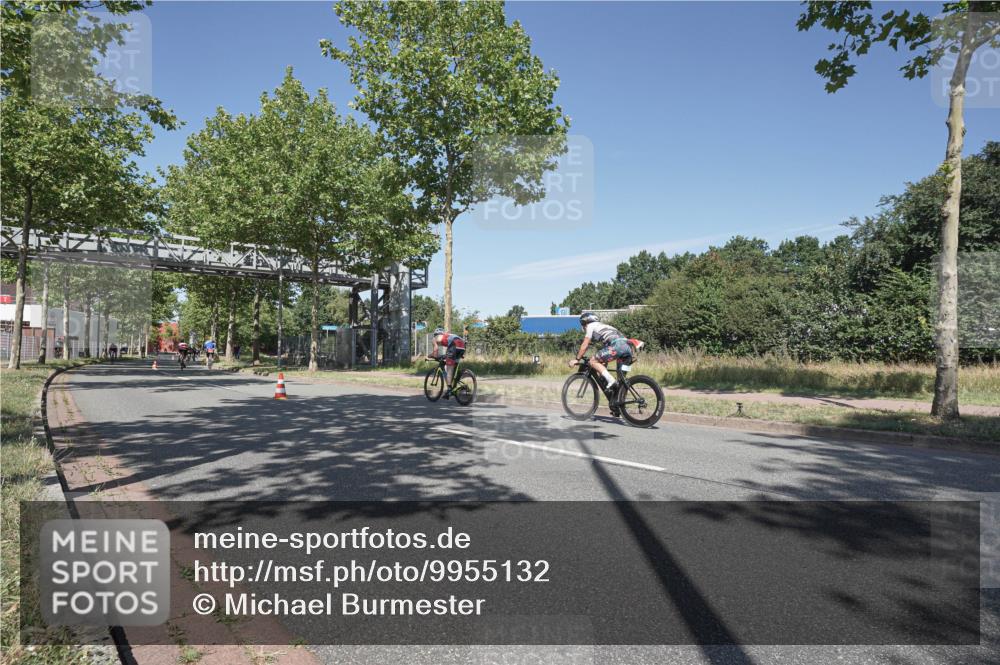 09.08.2026 - GEWOBA Citytriathlon Bremen Michael Burmester http://msf.ph/oto/9955132 09.08.2026 12:15:35 Radfahren 655, 735, 765, 1137 meine-sportfotos.de