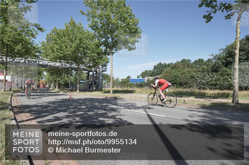 09.08.2026 - GEWOBA Citytriathlon Bremen Michael Burmester http://msf.ph/oto/9955134 09.08.2026 12:15:39 Radfahren 655, 735, 765, 1137 meine-sportfotos.de