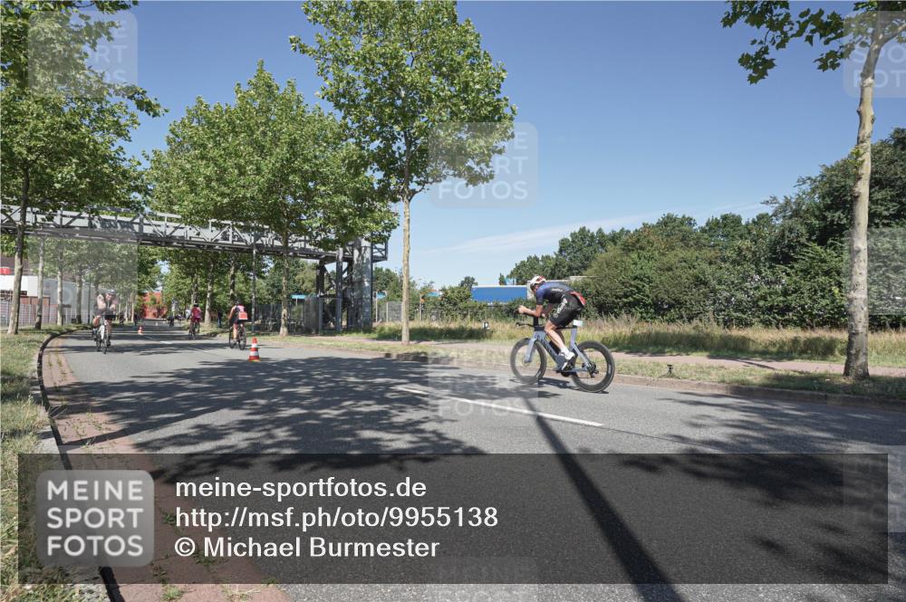 09.08.2026 - GEWOBA Citytriathlon Bremen Michael Burmester http://msf.ph/oto/9955138 09.08.2026 12:15:41 Radfahren 735, 765, 880, 1133, 1137 meine-sportfotos.de