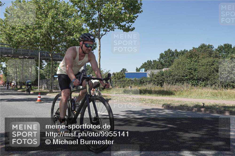09.08.2026 - GEWOBA Citytriathlon Bremen Michael Burmester http://msf.ph/oto/9955141 09.08.2026 14:40:35 Radfahren 18, 197, 204, 224, 244, 250, 358, 415, 449, 456, 508 meine-sportfotos.de