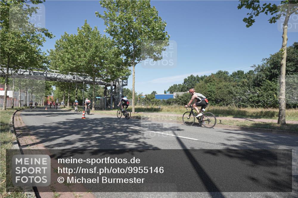 09.08.2026 - GEWOBA Citytriathlon Bremen Michael Burmester http://msf.ph/oto/9955146 09.08.2026 12:15:44 Radfahren 735, 765, 880, 1133, 1137 meine-sportfotos.de