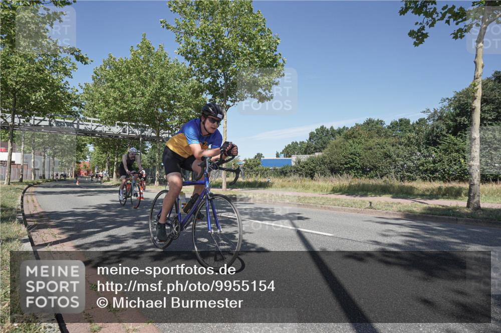 09.08.2026 - GEWOBA Citytriathlon Bremen Michael Burmester http://msf.ph/oto/9955154 09.08.2026 12:15:48 Radfahren 730, 765, 875, 880, 883, 1133, 1137 meine-sportfotos.de