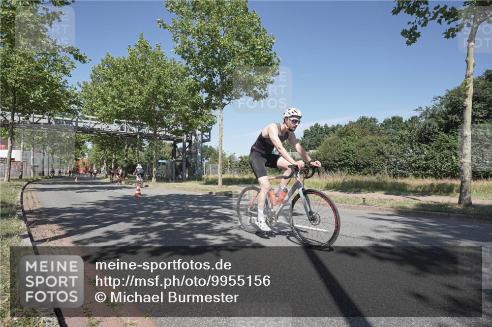 09.08.2026 - GEWOBA Citytriathlon Bremen Michael Burmester http://msf.ph/oto/9955156 09.08.2026 12:15:48 Radfahren 730, 765, 875, 880, 883, 1133, 1137 meine-sportfotos.de