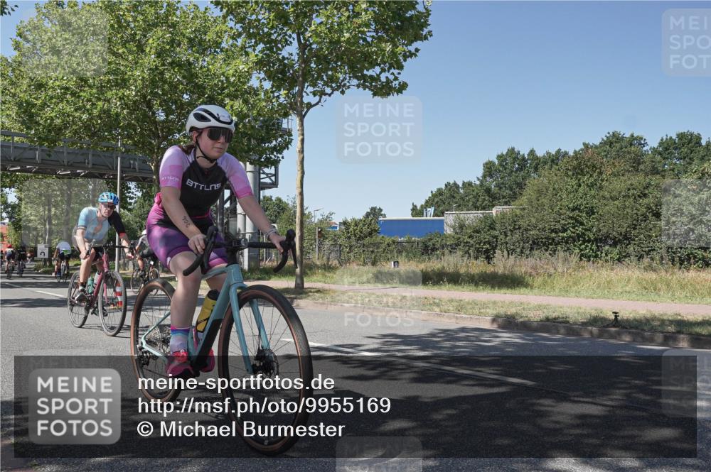 09.08.2026 - GEWOBA Citytriathlon Bremen Michael Burmester http://msf.ph/oto/9955169 09.08.2026 14:40:58 Radfahren 132, 206, 405, 409, 442, 493, 515 meine-sportfotos.de