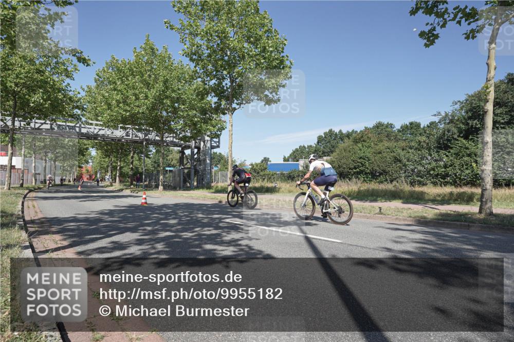 09.08.2026 - GEWOBA Citytriathlon Bremen Michael Burmester http://msf.ph/oto/9955182 09.08.2026 12:16:09 Radfahren 611, 716, 726, 855, 874, 879, 914, 955, 983, 1117 meine-sportfotos.de