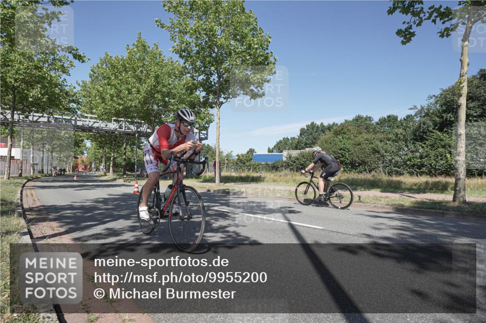 09.08.2026 - GEWOBA Citytriathlon Bremen Michael Burmester http://msf.ph/oto/9955200 09.08.2026 12:16:25 Radfahren 545, 564, 580, 638, 648, 716, 726, 775, 777, 914, 918, 1013 meine-sportfotos.de