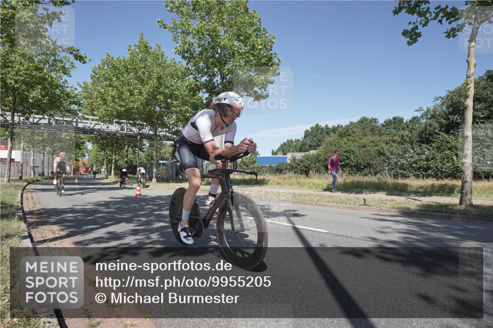 09.08.2026 - GEWOBA Citytriathlon Bremen Michael Burmester http://msf.ph/oto/9955205 09.08.2026 12:16:30 Radfahren 545, 564, 580, 638, 648, 775, 777, 804, 918, 1013, 1138 meine-sportfotos.de