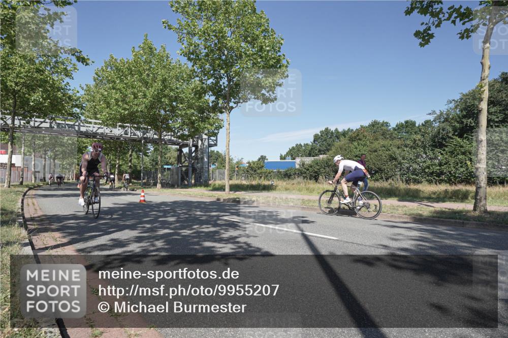 09.08.2026 - GEWOBA Citytriathlon Bremen Michael Burmester http://msf.ph/oto/9955207 09.08.2026 12:16:31 Radfahren 545, 564, 580, 638, 648, 775, 777, 804, 846, 918, 1013, 1138 meine-sportfotos.de