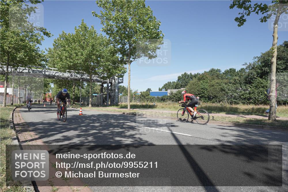 09.08.2026 - GEWOBA Citytriathlon Bremen Michael Burmester http://msf.ph/oto/9955211 09.08.2026 12:16:33 Radfahren 545, 580, 638, 648, 775, 777, 804, 846, 918, 1013, 1138 meine-sportfotos.de