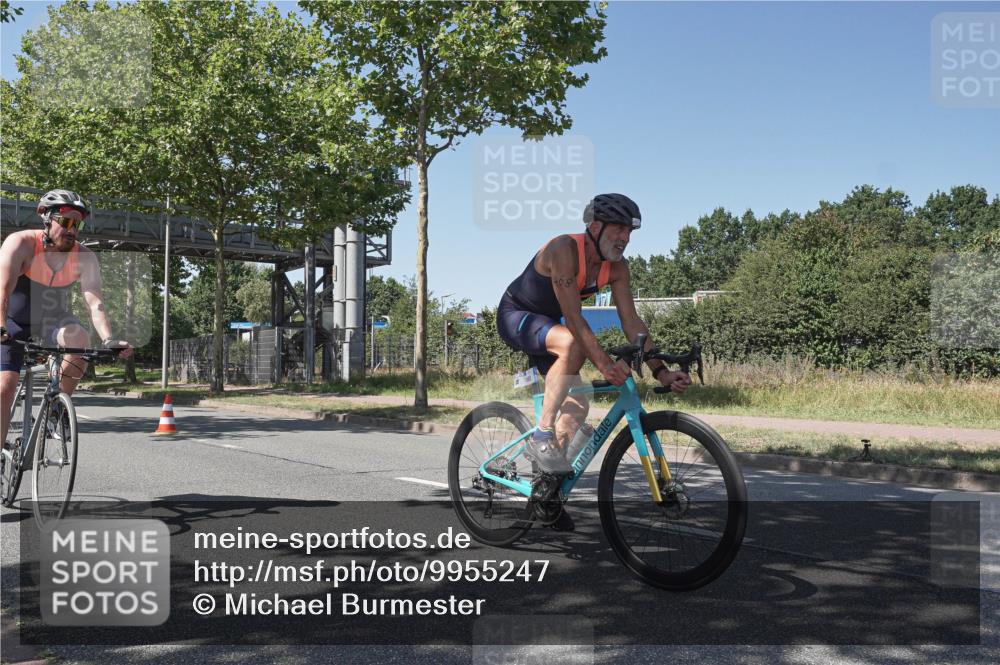09.08.2026 - GEWOBA Citytriathlon Bremen Michael Burmester http://msf.ph/oto/9955247 09.08.2026 14:42:00 Radfahren 138, 262, 381, 397, 424, 437, 441, 467, 468 meine-sportfotos.de