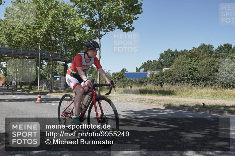 09.08.2026 - GEWOBA Citytriathlon Bremen Michael Burmester http://msf.ph/oto/9955249 09.08.2026 14:42:02 Radfahren 262, 381, 397, 424, 437, 441, 467, 468 meine-sportfotos.de