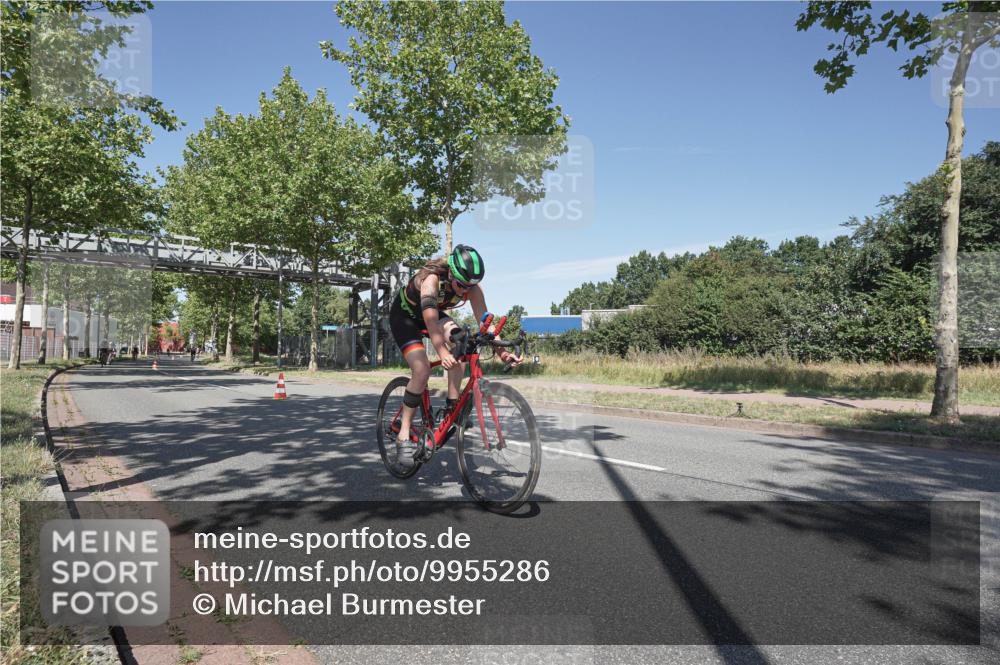 09.08.2026 - GEWOBA Citytriathlon Bremen Michael Burmester http://msf.ph/oto/9955286 09.08.2026 12:17:45 Radfahren 579, 609, 650, 672, 758, 784, 1109, 1126, 1147 meine-sportfotos.de