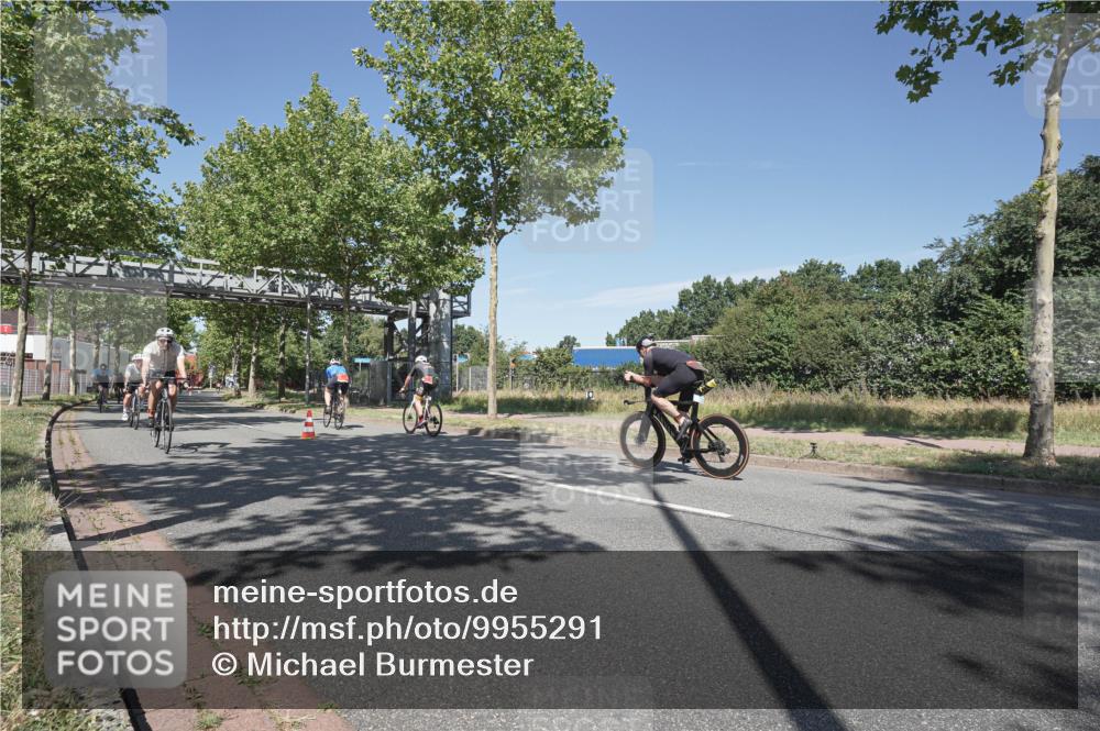 09.08.2026 - GEWOBA Citytriathlon Bremen Michael Burmester http://msf.ph/oto/9955291 09.08.2026 12:17:48 Radfahren 579, 609, 672, 901, 981, 1109, 1126, 1147 meine-sportfotos.de