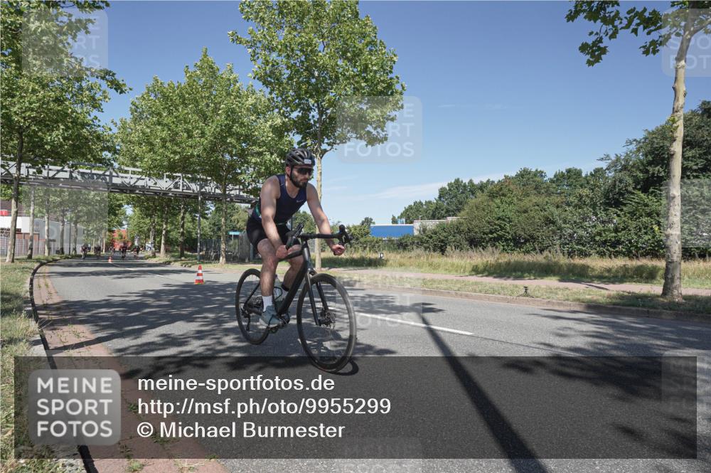 09.08.2026 - GEWOBA Citytriathlon Bremen Michael Burmester http://msf.ph/oto/9955299 09.08.2026 12:17:52 Radfahren 672, 739, 769, 808, 901, 981, 1109, 1126, 1147 meine-sportfotos.de