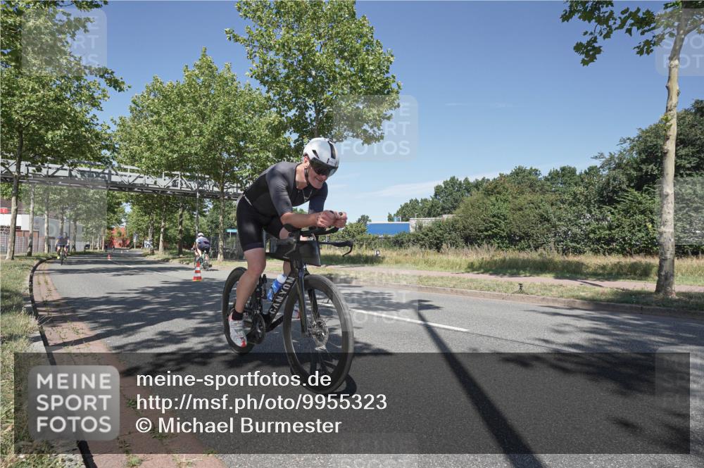 09.08.2026 - GEWOBA Citytriathlon Bremen Michael Burmester http://msf.ph/oto/9955323 09.08.2026 12:18:15 Radfahren 781, 826, 872, 1003, 1146 meine-sportfotos.de