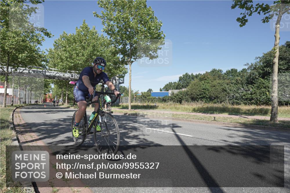 09.08.2026 - GEWOBA Citytriathlon Bremen Michael Burmester http://msf.ph/oto/9955327 09.08.2026 12:18:18 Radfahren 826, 872, 970, 1003, 1146 meine-sportfotos.de