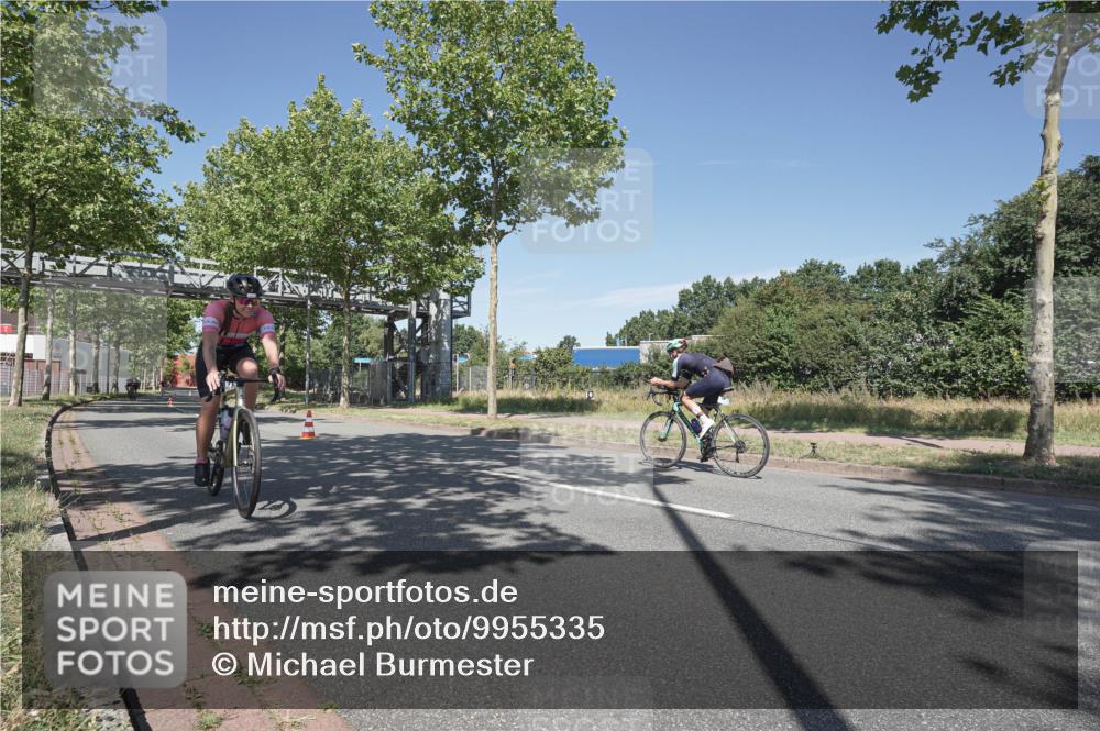 09.08.2026 - GEWOBA Citytriathlon Bremen Michael Burmester http://msf.ph/oto/9955335 09.08.2026 12:18:26 Radfahren 814, 826, 864, 872, 970, 1003 meine-sportfotos.de