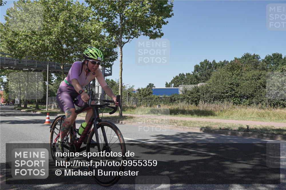 09.08.2026 - GEWOBA Citytriathlon Bremen Michael Burmester http://msf.ph/oto/9955359 09.08.2026 14:44:10 Radfahren 107, 209, 241, 303, 318, 502 meine-sportfotos.de