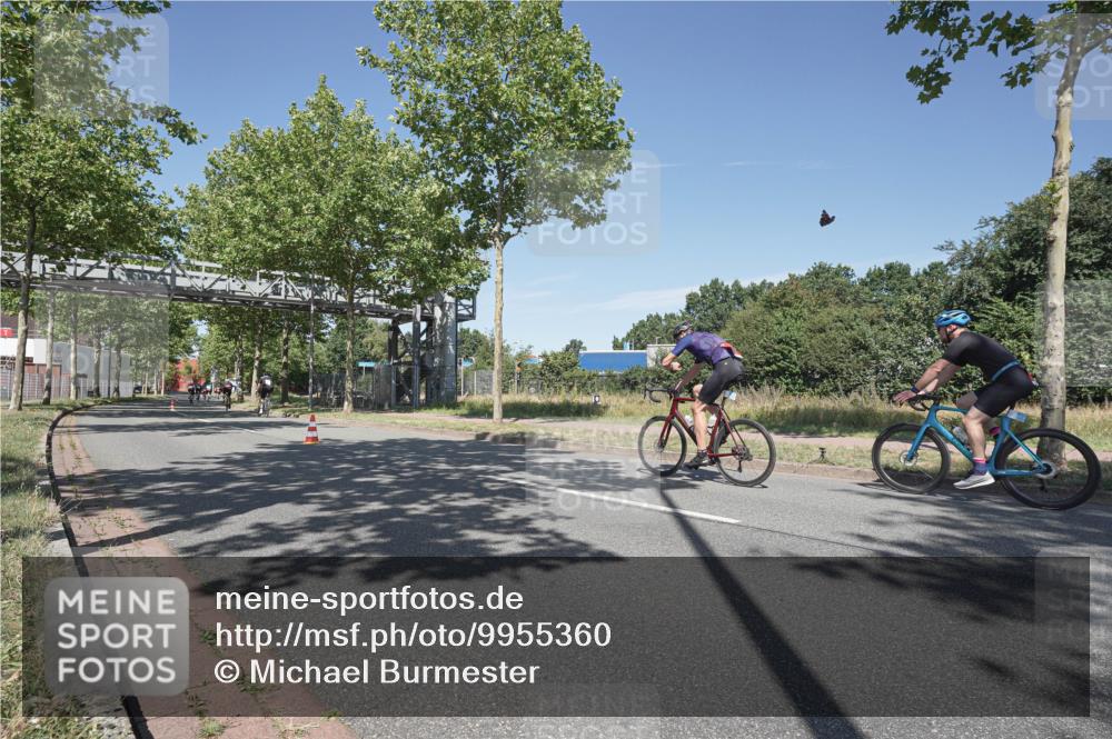 09.08.2026 - GEWOBA Citytriathlon Bremen Michael Burmester http://msf.ph/oto/9955360 09.08.2026 12:18:47 Radfahren 756, 1119 meine-sportfotos.de