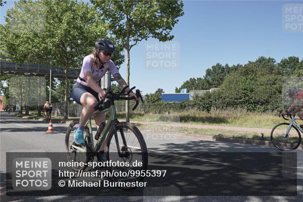 09.08.2026 - GEWOBA Citytriathlon Bremen Michael Burmester http://msf.ph/oto/9955397 09.08.2026 14:44:53 Radfahren 259, 486 meine-sportfotos.de