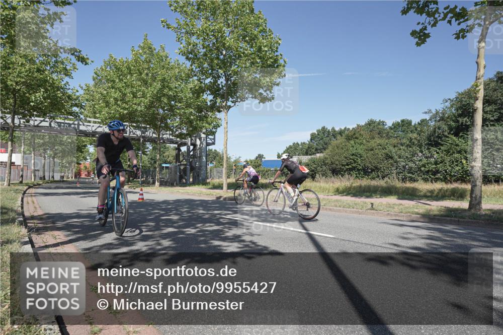 09.08.2026 - GEWOBA Citytriathlon Bremen Michael Burmester http://msf.ph/oto/9955427 09.08.2026 12:19:35 Radfahren 568, 603, 748, 812, 820, 839, 861, 938, 987, 1142, 1145, 1160 meine-sportfotos.de