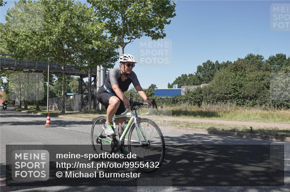 09.08.2026 - GEWOBA Citytriathlon Bremen Michael Burmester http://msf.ph/oto/9955432 09.08.2026 14:45:42 Radfahren 248, 380, 460, 465, 505 meine-sportfotos.de