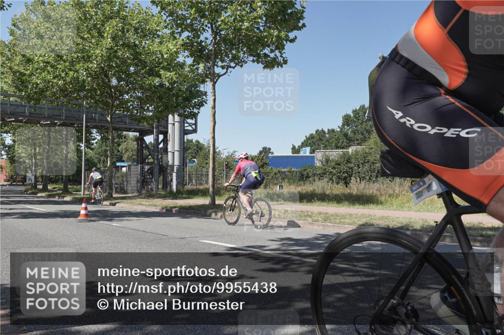 09.08.2026 - GEWOBA Citytriathlon Bremen Michael Burmester http://msf.ph/oto/9955438 09.08.2026 14:45:52 Radfahren 246, 248, 332, 367, 451, 465, 496, 524 meine-sportfotos.de
