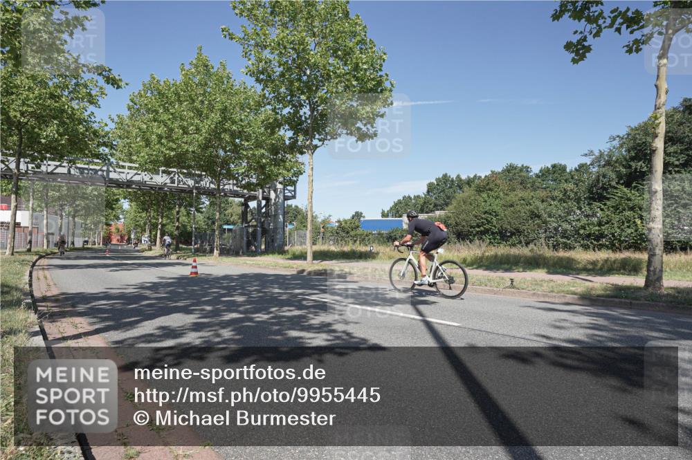 09.08.2026 - GEWOBA Citytriathlon Bremen Michael Burmester http://msf.ph/oto/9955445 09.08.2026 12:19:49 Radfahren 748, 806, 923, 987 meine-sportfotos.de